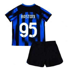 Inter Milan Alessandro Bastoni #95 Hemmaställ Barn 2023-24 Kortärmad (+ Korta byxor)